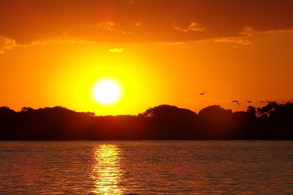Pôr do sol no Lago Guaíba