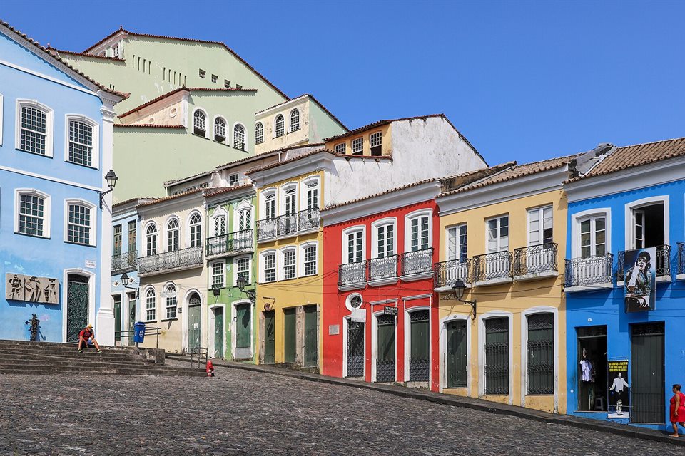 Casarões coloridos do Largo do Pelourinho